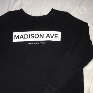 Long sleeved sweatshirt w/ print